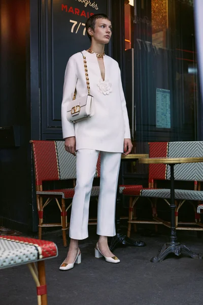 Look 27